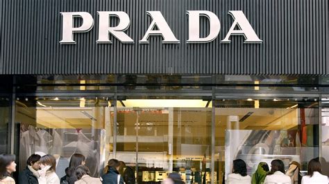 prada rassismus|Prada pulls products after accusations of blackface imagery.